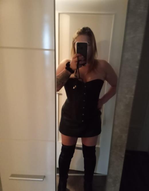 Cela, escort in Oberhausen - 6679