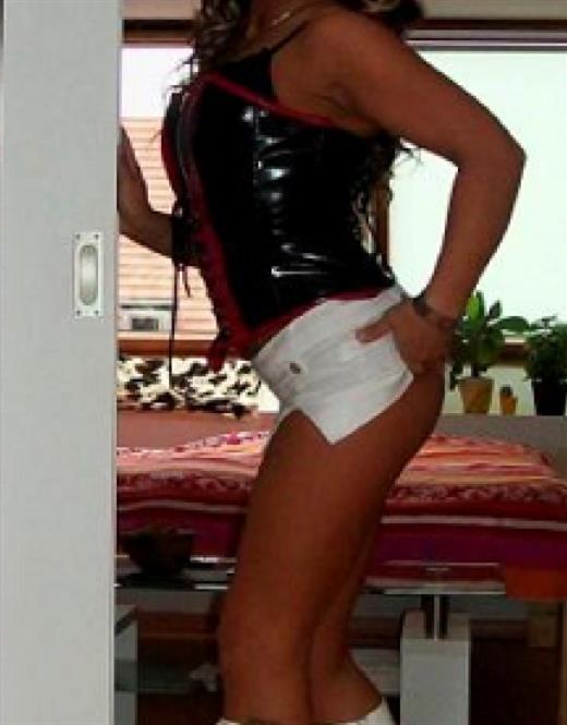 Escort Line-Malou, Bremen - 14030
