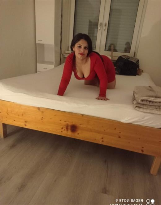 Sinattapat, escort in Wolfsburg - 6200